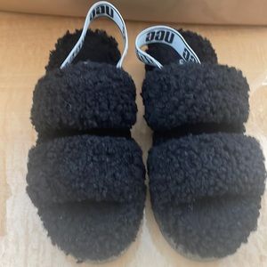 Ugg Women’s OH Fluffita Sandals